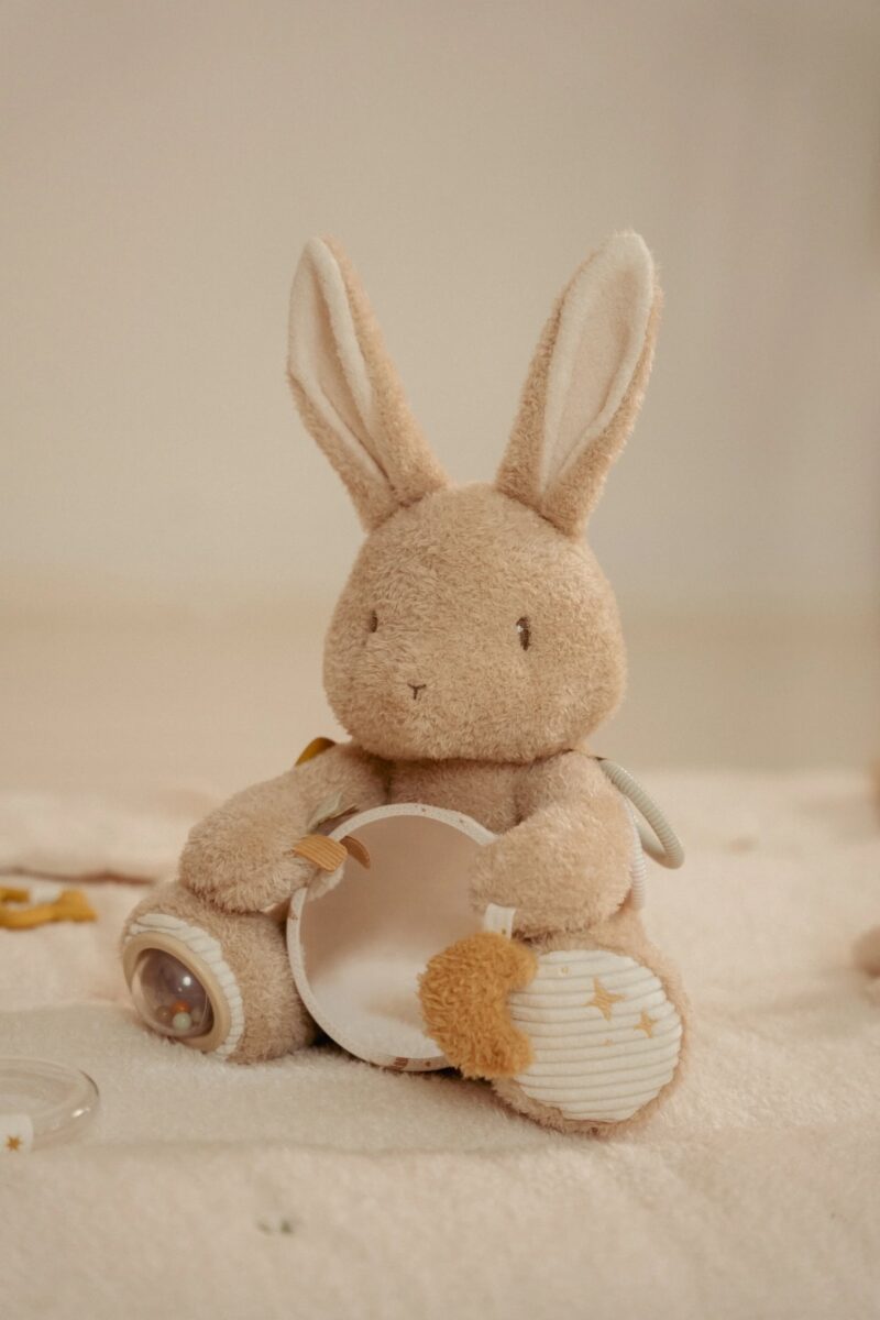 Little Dutch minkštas veiklos žaislas „Baby Bunny“ - TinyStore.lt