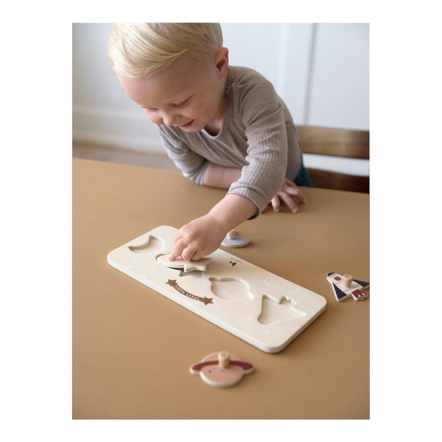 Fabelab medinė dėlionė - Space Magic